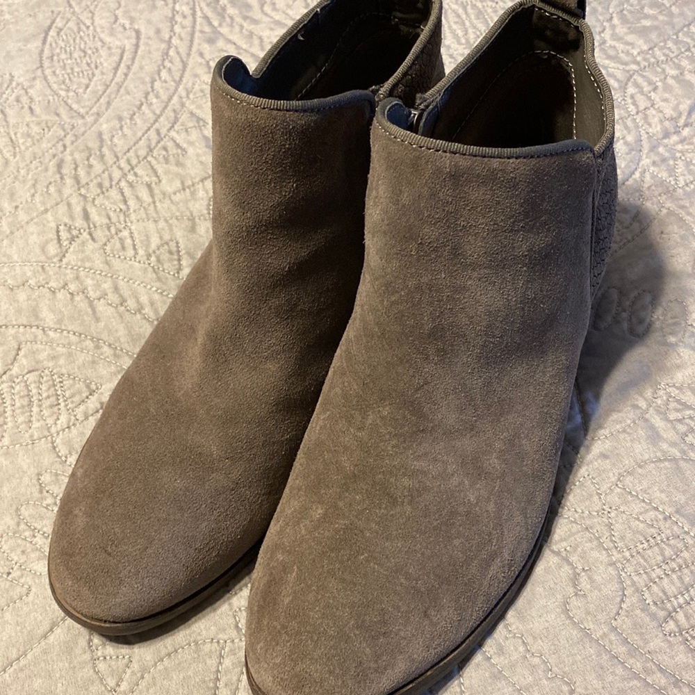 Ankle Boots never wore